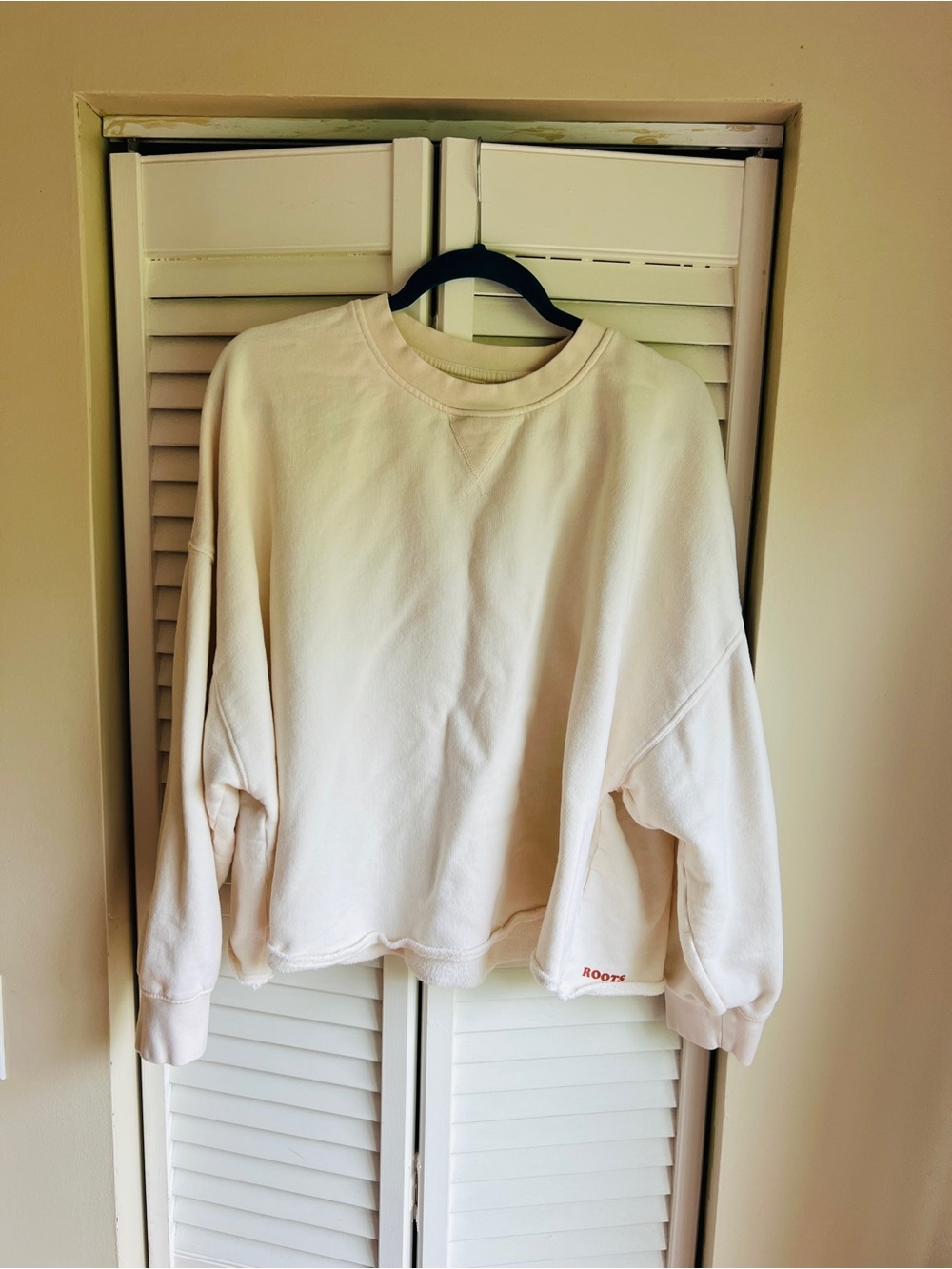 Roots Neutral Cream Crewneck Sweatshirt